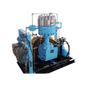 Diafragmas kompresors, kas uzstādīts uz slīdkravas